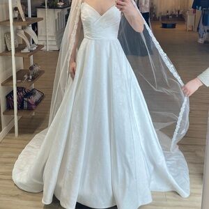 Sweet Love Bridal Gown with Veil